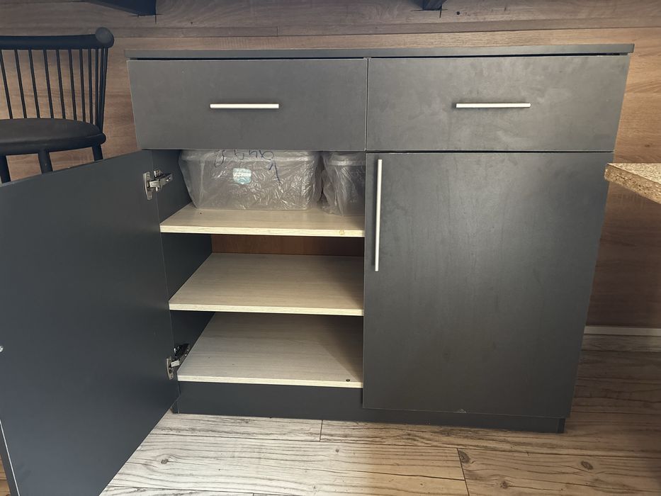 Шкаф  новый отличного качества