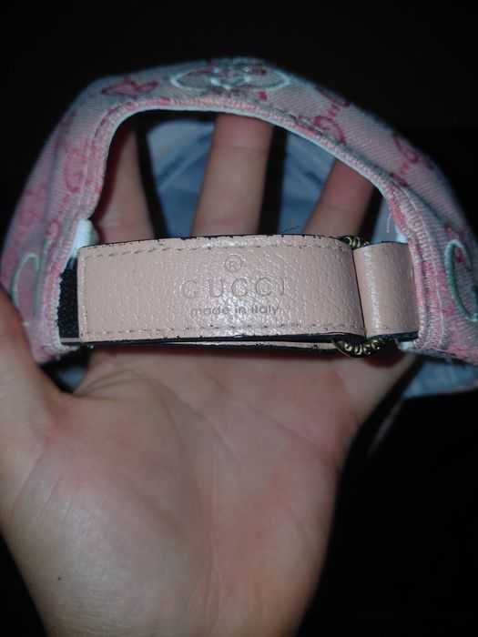 sapca gucci roz noua fără eticheta