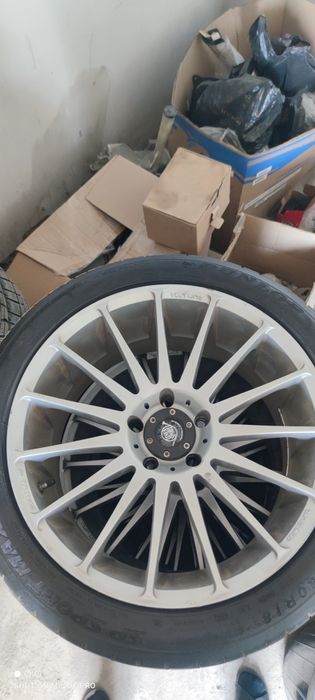 Диски R18 Япония с резиной