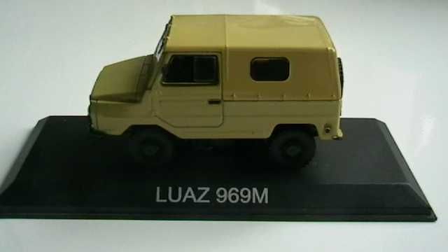 Machete diverse marci scara 1:43