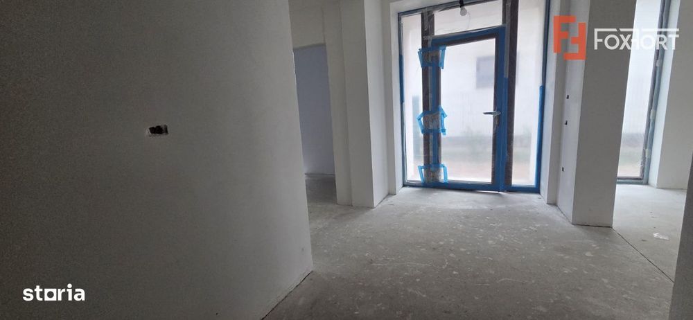 Duplex spatios cu 5 camere de vanzare, zona Mosnita Noua