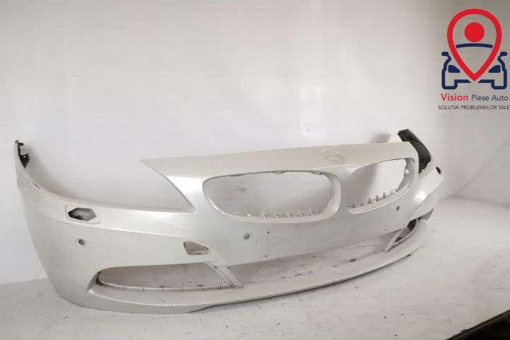 Предна броня Оригинална със сензори и миещи устройства в добро състоян