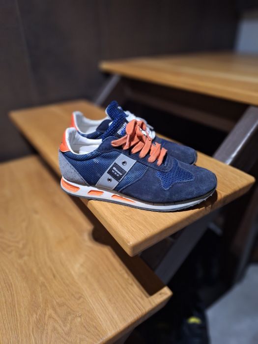 Продавам сникърси Blauer