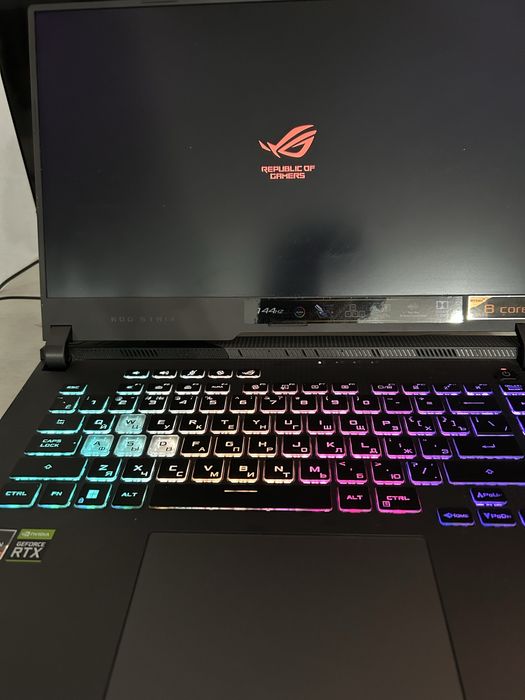 Asus Rog strix ноутбук