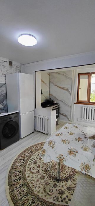 3 комнатный квартира сатылады. Акмешит 20 дом .