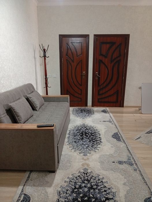 Уй сотилади 1 хонали 36 квадрат гулбахорда 2020 йил курилган