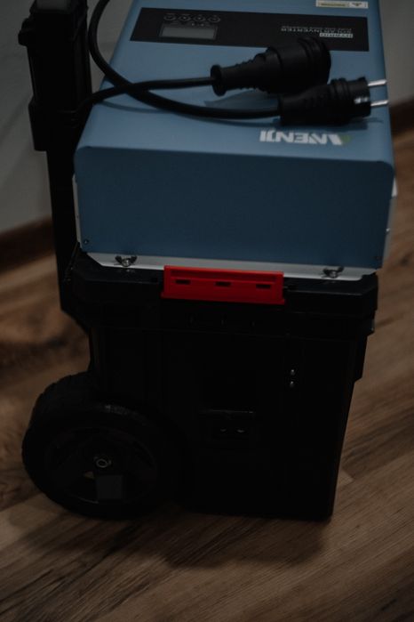 Продавам преносим соларен генератор /  станция