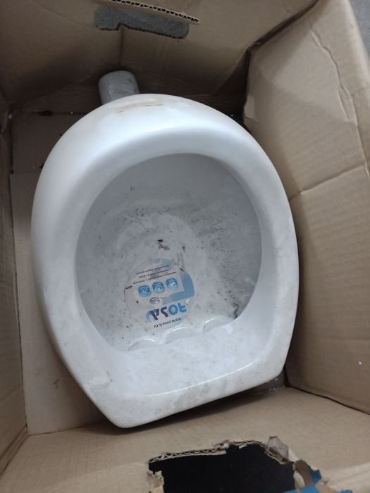 Писсуар , унитаз детский -2000 тенге -1 шт
