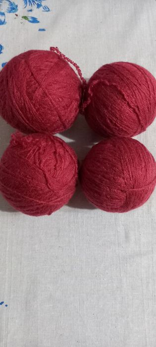 Пряжа нитки шерстяные несмотаные