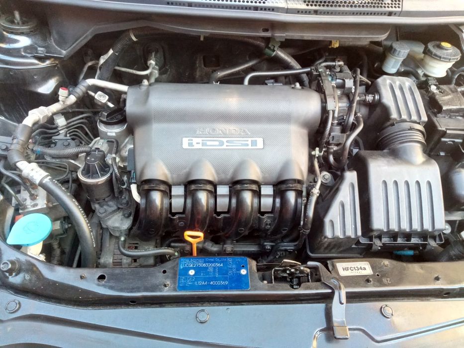 Продавам Хонда джаз 1.2 2007г в състояние за годините си.