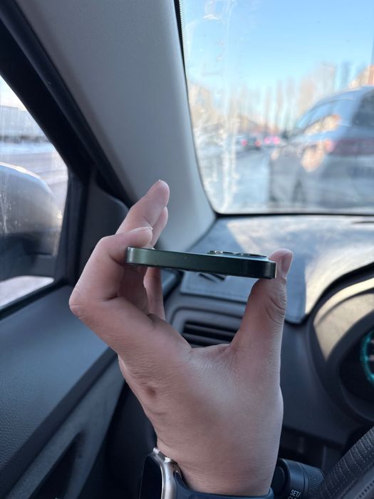 iPhone 13 срочно продаю