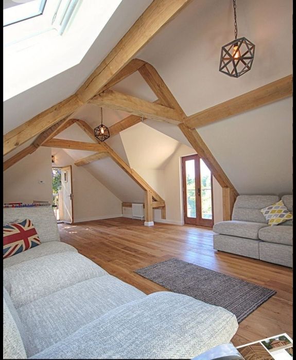 De vânzare Casă de vacanță/locuit: beci, parter, mansardă open space