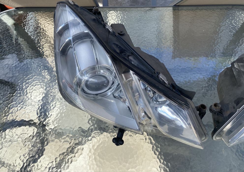 Far Xenon Stanga Dreapta Mercedes E W207 Stare Ireprosabila