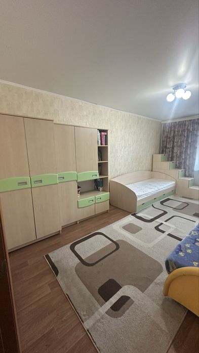 Детская мебель ( комплект)