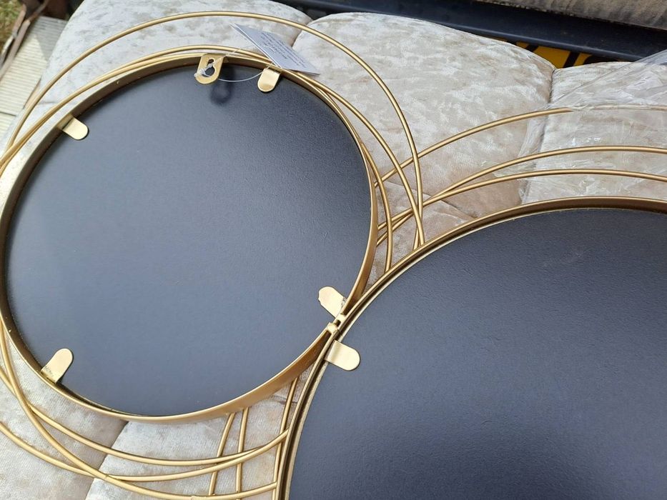 Ново огледало за стена