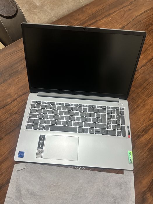 Янги ишлатилмаган lenova хамма нарсаси бор
