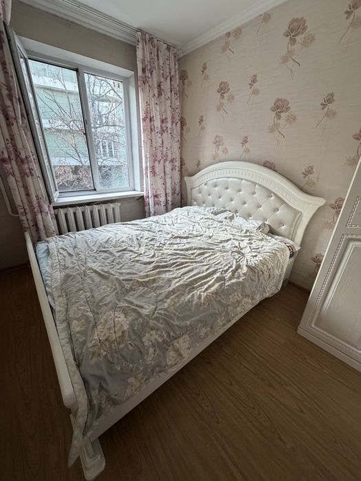 Шкаф в классическом стиле