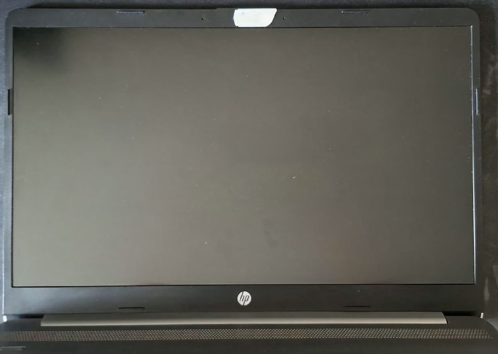 Laptop HP 15-dw1xxx – Intel Core i5 Gen 10 / 8GB RAM / SSD 256GB
