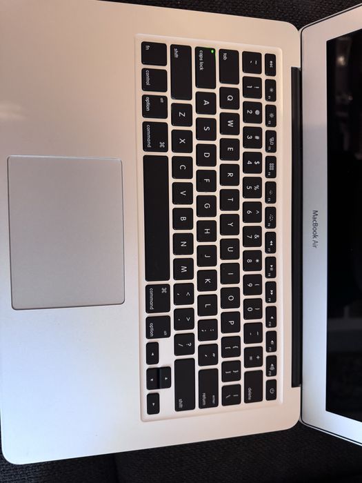 Лаптоп Mac Book Air 2017