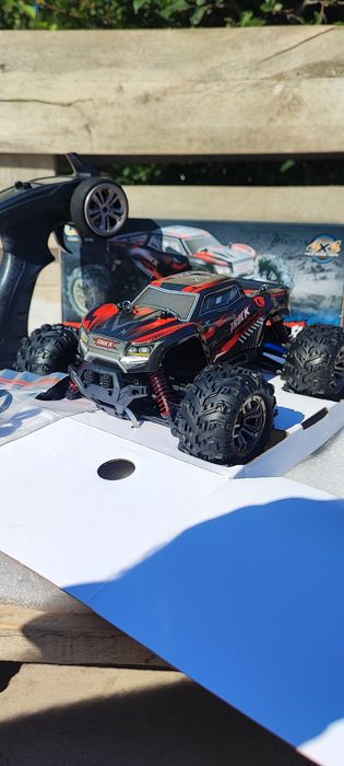 Masinuta telecomanda RTR 29km/h si Salupa  racing