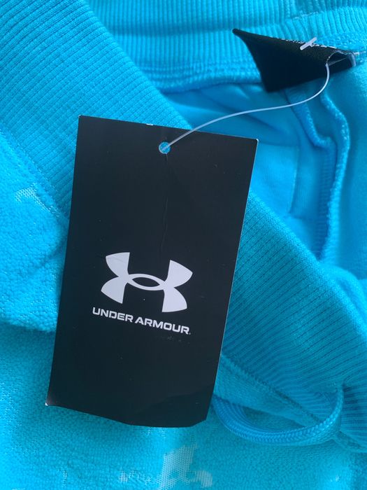 Under Armour • USA