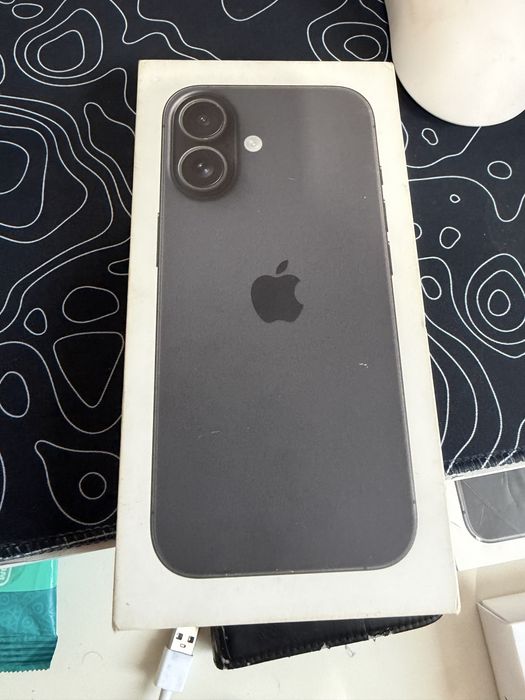 Продам iPhone 16 б/у