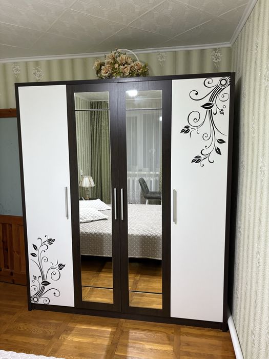 Продам спальный гарнитур