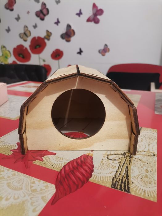 Casuta din lemn pt hamsteri