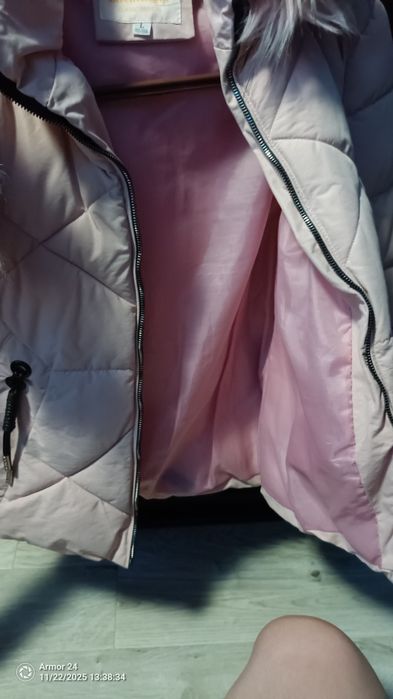 продам женскую зимнюю куртку