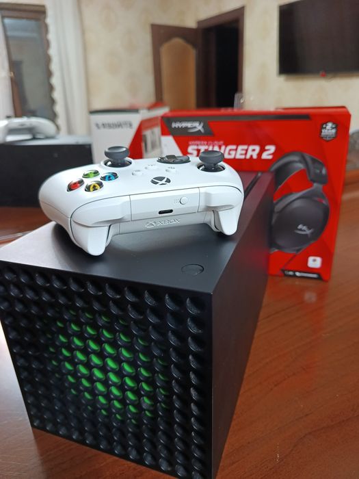 Xbox Series X sotiladi. Holati ideal,