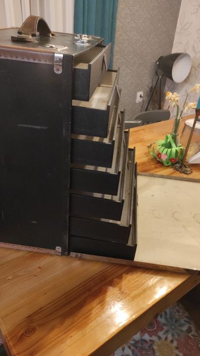 Антикварен Австрийски  куфар