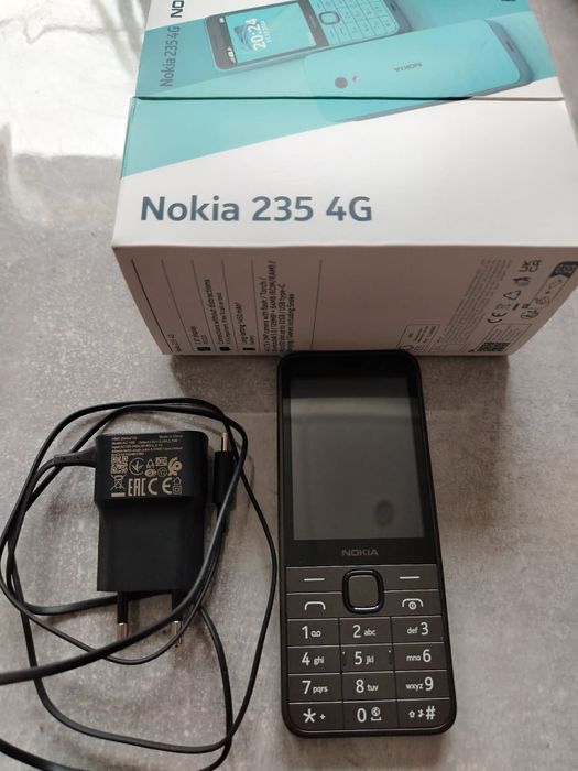 Nokia 235 4G Dual sim нов