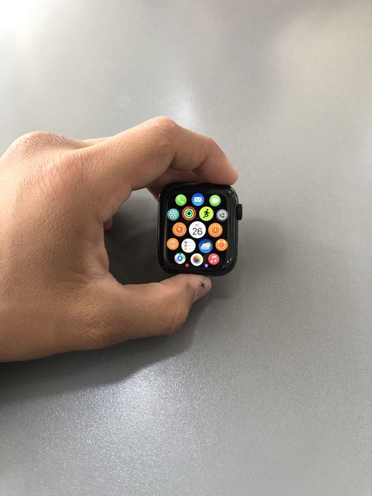 Apple Watch 4 razmer 44