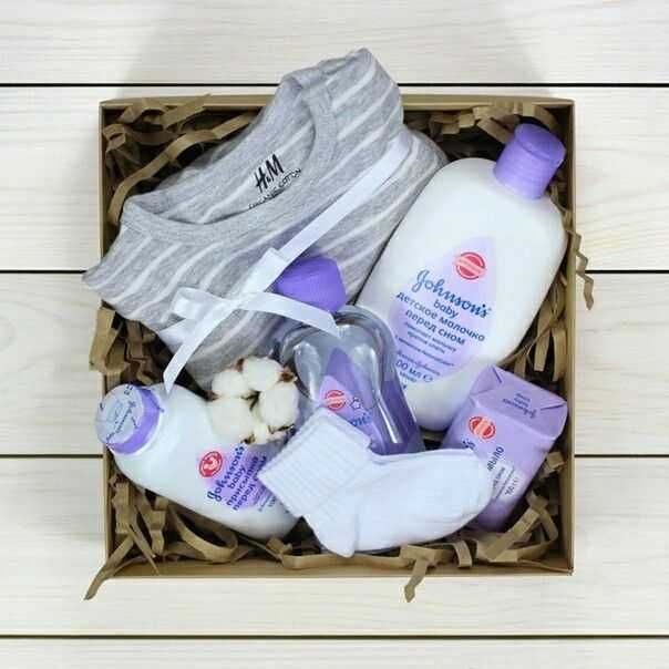 Cadou ieșire din maternitate sau botez