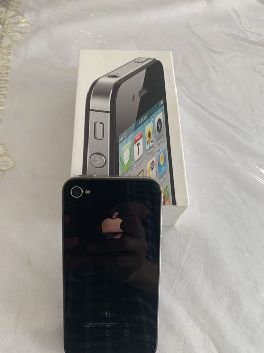 срочно продаю Iphone 4s