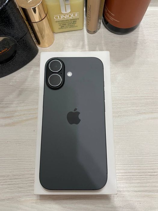 IPhone 17  black
