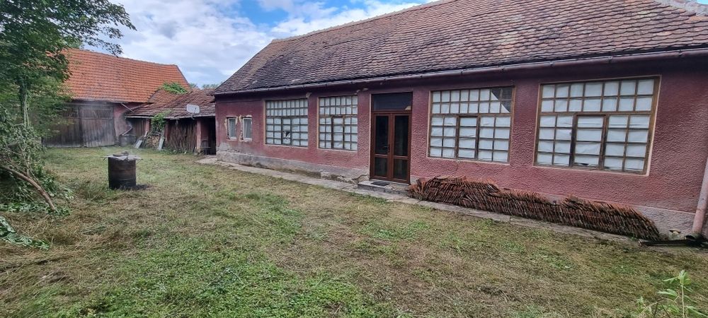 Casa 107 mp sat Cigmau -Geoagiu- teren 4437mp