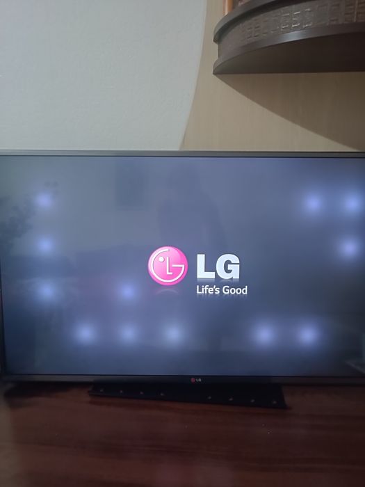 Продам телевизор LG