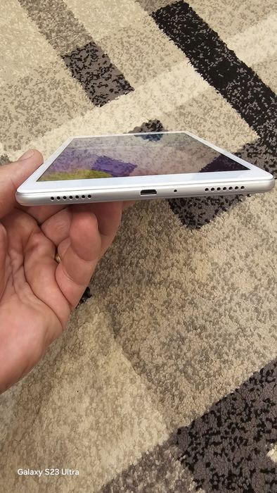 Samsung Galaxy Tab A 10.1 Quad Core, 8", 2GB RAM, 32GB