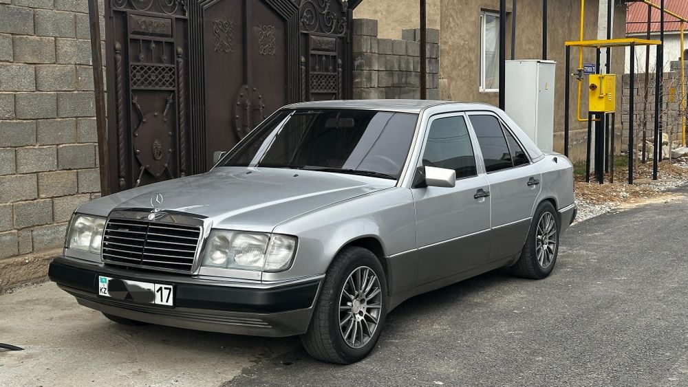 Mercedes Benz E 220