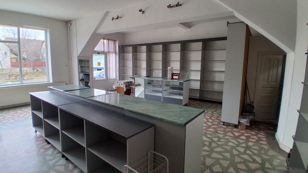 Spatiu  Comercial de inchiriat in Sebis