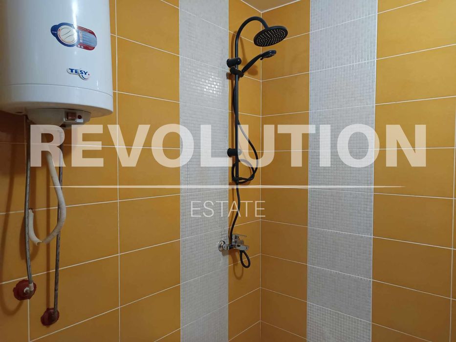 Дава се под наем Двустаен апартамент в Варна, Център - 90 кв.м за 475 € - Снимка #10