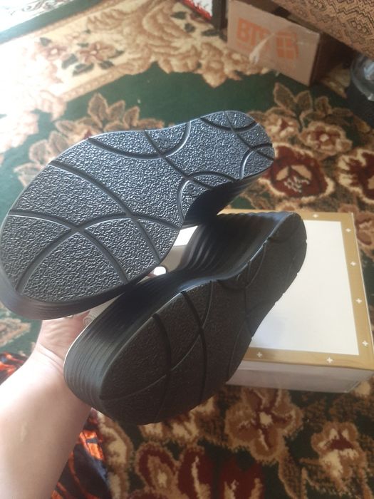 Turetskiy Oyoq kiyimlar