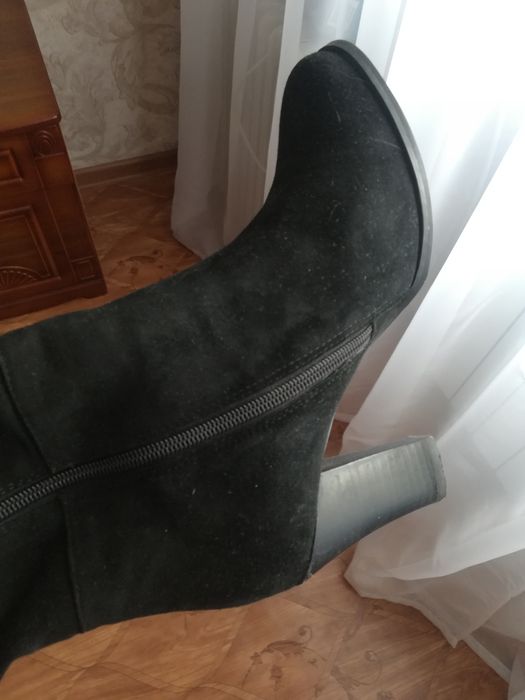 Продам сапоги замшевые