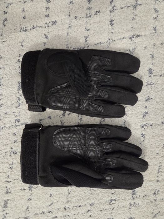 Mănuși tactice / moto negre cu protecții rigide, palmă antiderapantă