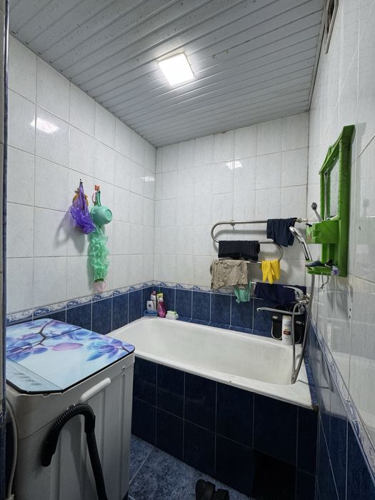 Под Офис Коратош 2/1/9 без ремонт фасад: 10 м ор: Караташ Чорсу Макро