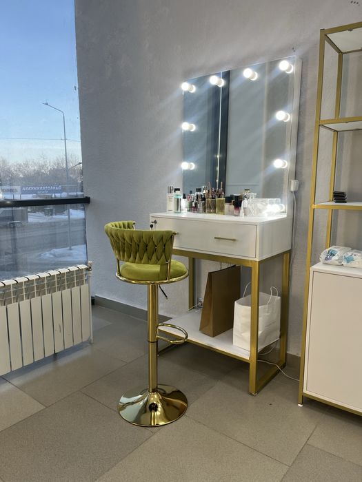 Сдам место в студии