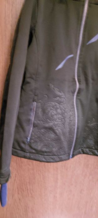 Дамско спортно яке Crivit