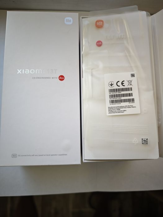 Продам недорого смартфон Xiaomi 13T
