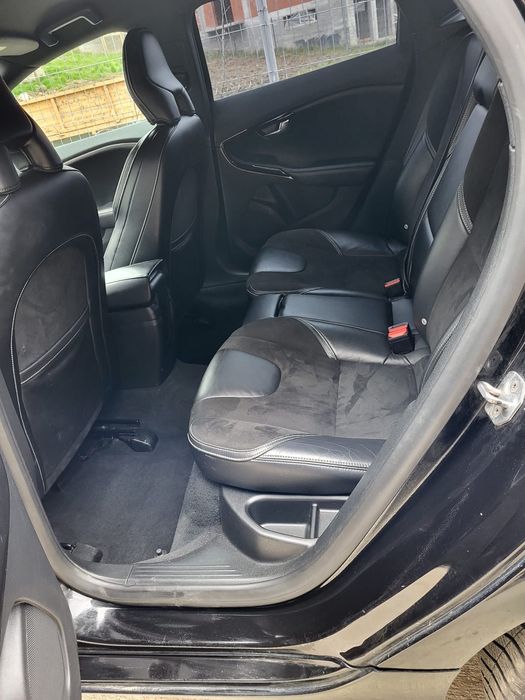 Volvo v40 Rdesign 2015